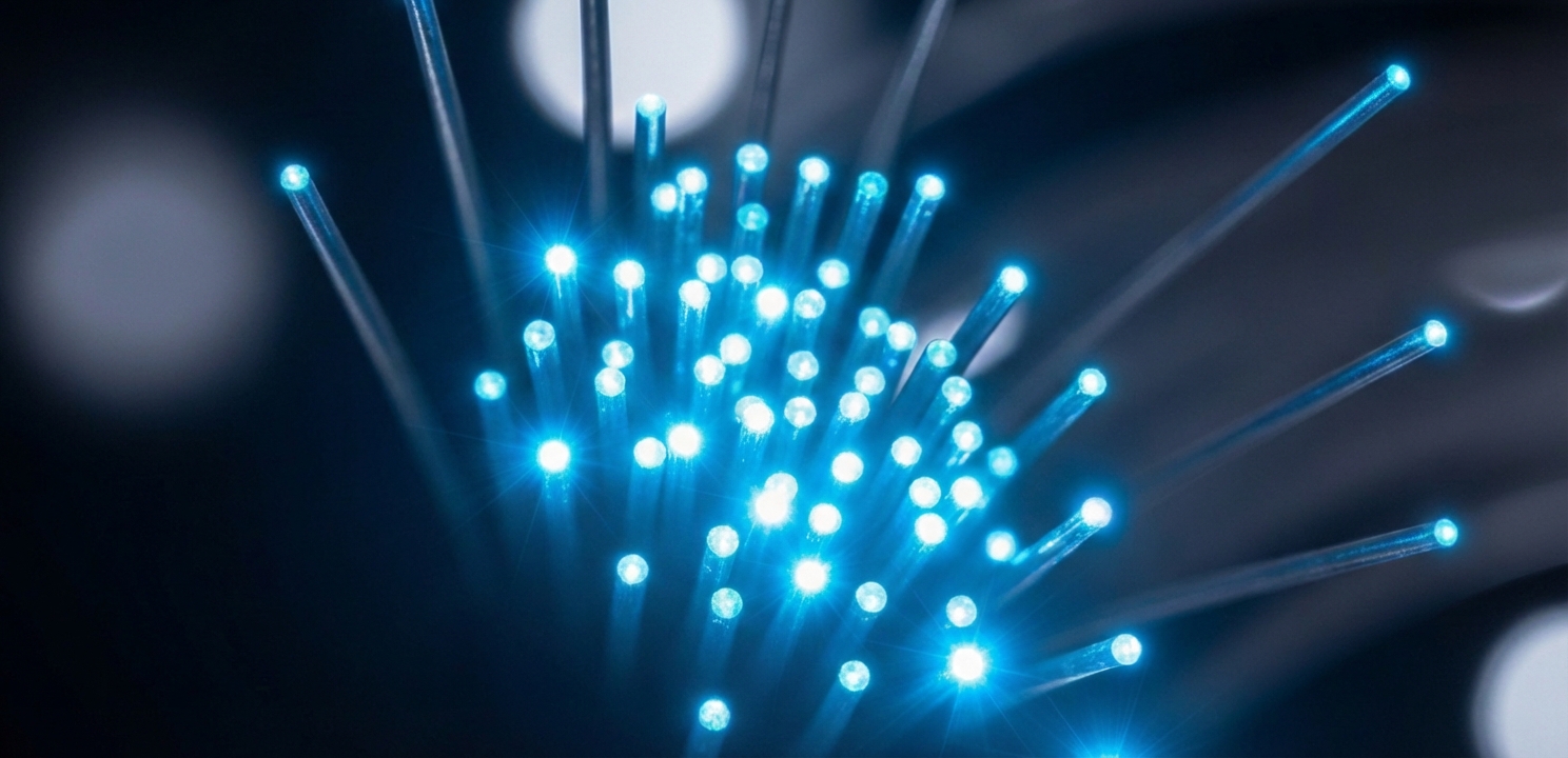 Fiber Optik Kablo teknolojisi sayesinde ışık hızında veri transferi modern iletişim altyapılarında güvenle sağlanmaktadır.